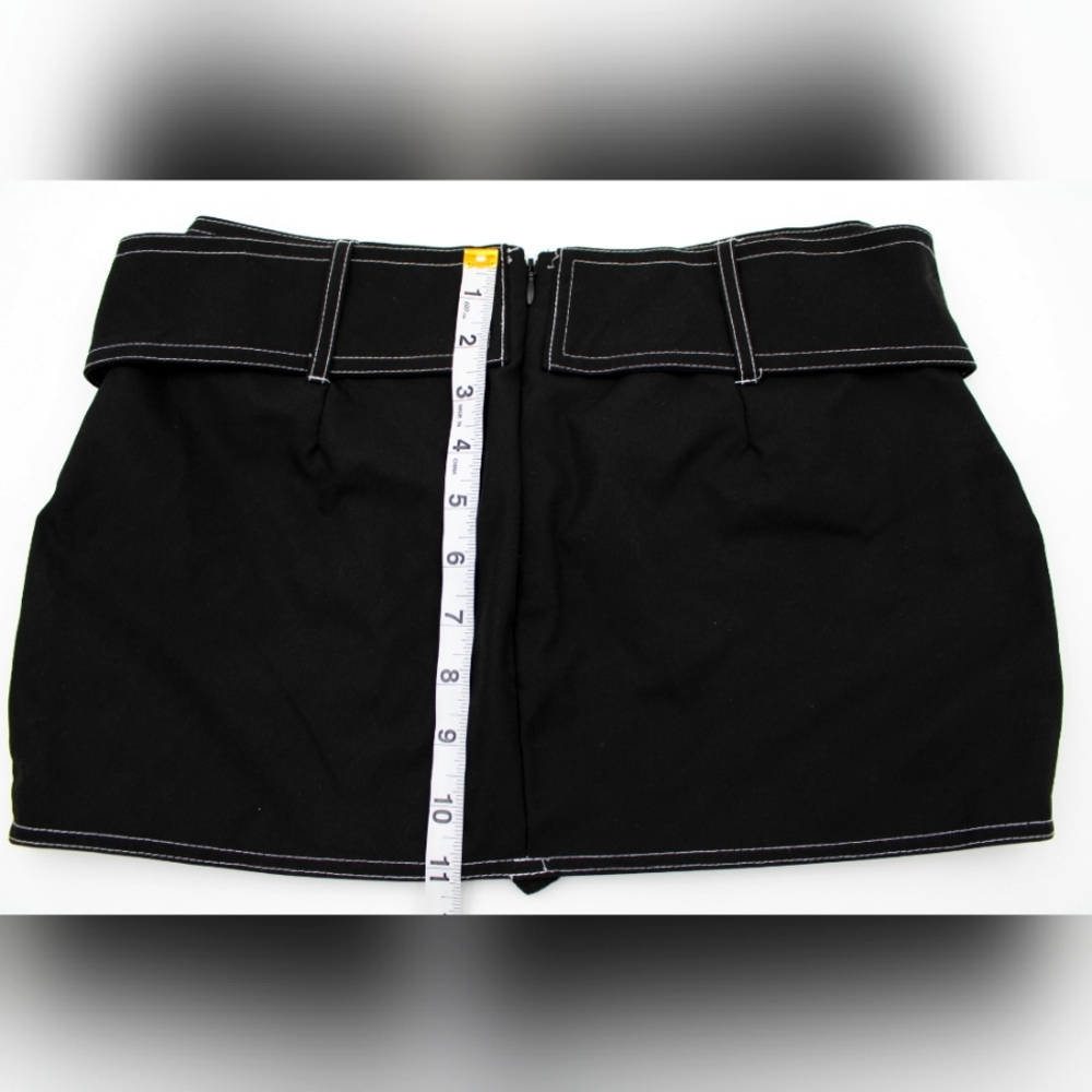 Black Criss-Cross V-Cut Mini Skirt w/ Built-In Shorts (XS, Shein) - Picture 2 of 4